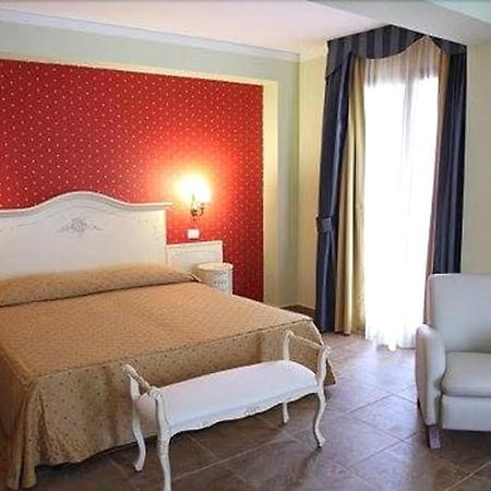 Hotel Florio Castiglione De Sicilia Bagian luar foto